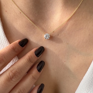 2 carat IGI CERTIFIED solitaire pendant diamond necklace ( E  Color VS1 Clarity)  lab-grown diamond. 14 carat gold pendant. gift for her