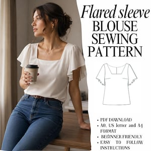 Op de afbeelding: Een witte blouse met uitlopende mouwen en een vierkante halslijn, gedragen met een blauwe spijkerbroek. De afbeelding bevat de tekst Flared sleeve BLOUSE SEWING PATTERN, PDF DOWNLOAD, A0, US letter and A4 FORMAT, BEGINNER FRIENDLY, EASY TO FOLLOW INSTRUCTIONS.