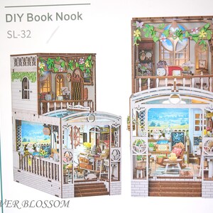 Kit de casa de muñecas en miniatura 3D de madera con luces LED, kit de rincón de libros DIY para adultos, verde floral, estantería, decoración de habitación, regalo para hombres y mujeres