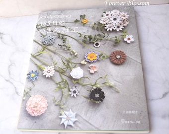 Japanese Kanzashi Craft Book Tsumami for 365 days, Fall Gift for friend, fabric flowers Step By Step, Gift for her with flower making hobby