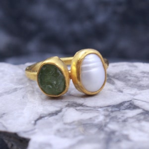 Anillo de plata con perla de agua dulce y apatita verde, plata de ley 925 quilates bañada en oro de 24 quilates, regalo personalizado para ella, de Hermes Silver.