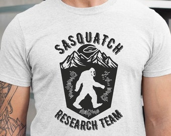 Bigfoot Official Sasquatch Research Team T-Shirt,Bigfoot Hunter Shirt,Official Bigfoot Tee,Funny Bigfoot Shirt Outfit,Outdoor Hunting Tee
