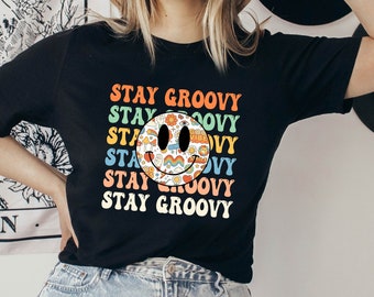 Distressed Smile Stay Groovy Shirt, Groovy Tee, Groovy Birthday Party Outfit, Stay Groovy Retro Tee, Hippie Shirt, Groovy Party