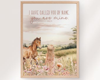 Jesaja 43:1, kinderkamerinrichting bijbelvers, kunst aan de muur boho meisje kinderkamer, meisje en paard kinderkamer kunst aan de muur, boho meisje digitale print,