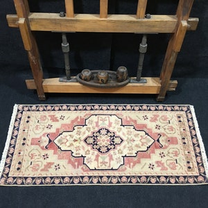 2 x 4 Oushak Rug, Pink, 2x4 Vintage Rug, Navy Blue, Cream, Persian Rug, Turkish Rug. Small Rug, Size 1&#39;9&quot; x 4&#39; ft.