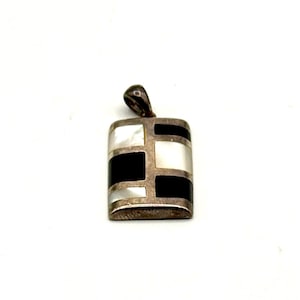 Sterling 925 Silver Mother Of Pearl & Onyx Pendant