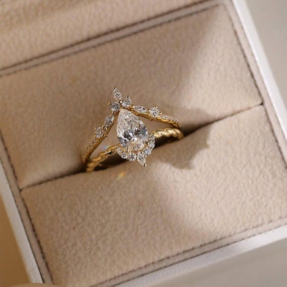 Handmade Pear Ring Bridal Set: Vintage 925 Silver Engagement Ring