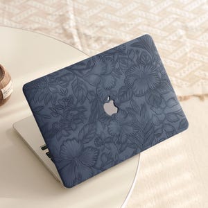 Custodia per Macbook in pelle personalizzata Deep Blue Desert Scales, custodia M4 Pro 14"/16" 2024, custodia protettiva per laptop per MacBook Air da 13"/15"