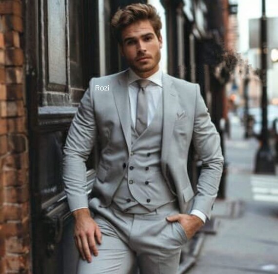 Traje de boda gris claro para hombre traje de novio traje de 3 piezas traje de un boton traje de fiesta para hombre traje de cena recien llegado 3 piezas. Etsy Espana