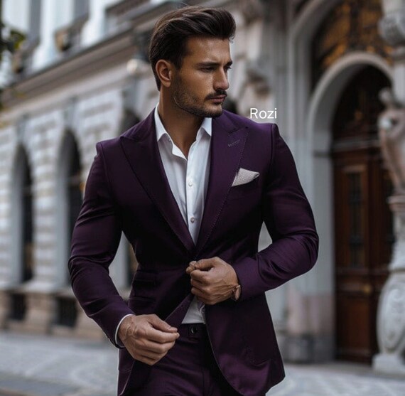 Traje morado oscuro hombre new arrivals