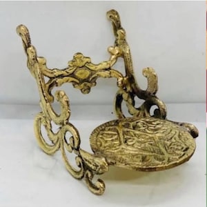 Présentoir pour tasses à thé et assiette vintage en laiton doré, support pour tasses et soucoupes, support pour médaille, présentoir gravé pour tasses à thé et soucoupes anciennes.
