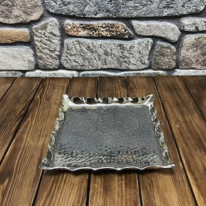 Handgehämmertes vernickeltes Kupfer Serviertablett, 12 * 12 '' quadratisches Tablett, 5 * 13 '' rechteckiges / Rechteck Tablett, dekorative Fußmetallküchentablett