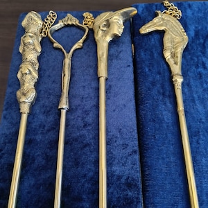 Unique Handled Gold Brass 21&#39;&#39;Inches Long Shoe Horns,Polo Player,Horse-head,Flower Bouquet,Cross,Mary,3 Monkey Design Hanging Shoehorn