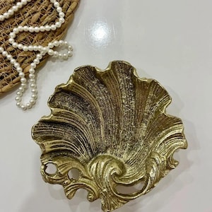 Vintage Antique Gold Brass Sea Shell Ashtray & Oyster Trinket Dish,Coastal Home Decor,Collectible Jewelry Keepsake Organizer,Sea-Themed Gift