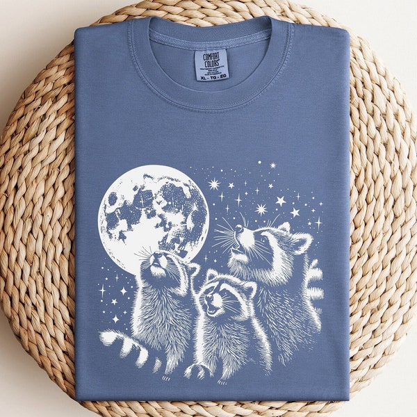Comfort Colors Three Raccoons Vintage Graphic Tshirts, Retro Raccoon howling at the moon shirt, Raccoon Lovers, Funny Raccoon Moon Tshirt