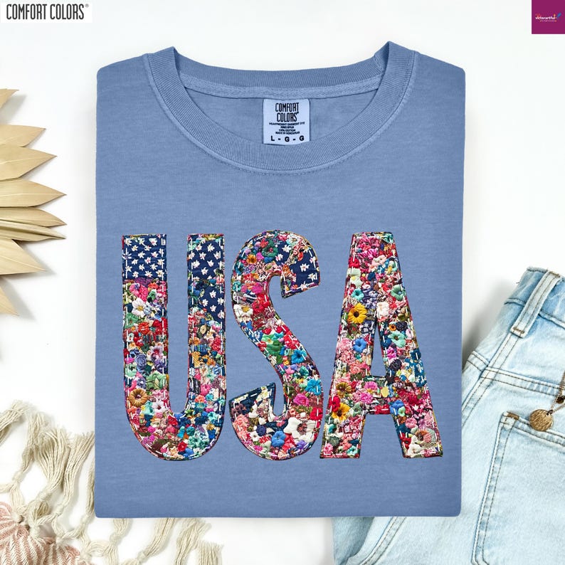 a t - shirt with the word usa printed on it