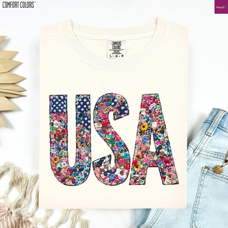 a t - shirt with the word usa printed on it