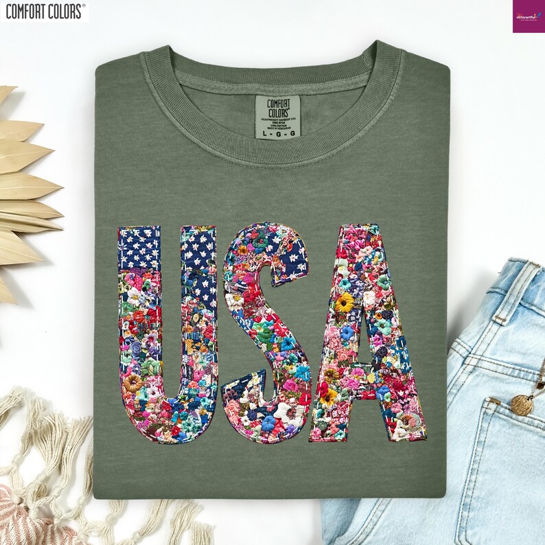 a t - shirt with the word usa printed on it