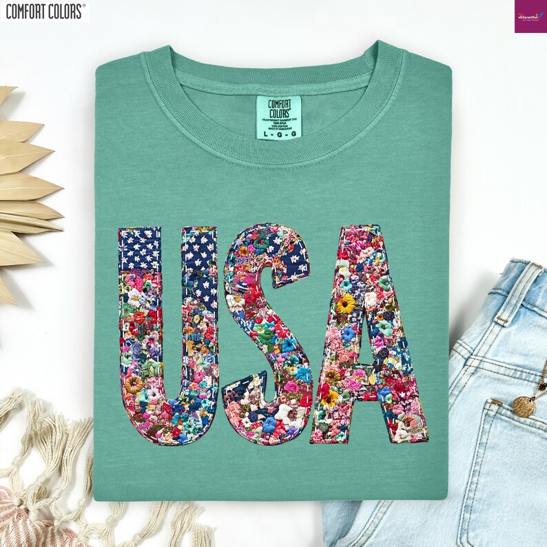 a t - shirt with the word usa printed on it