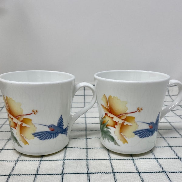 Pair of Corelle by Corning, Vitrelle glass, "Hummingbird" Mugs