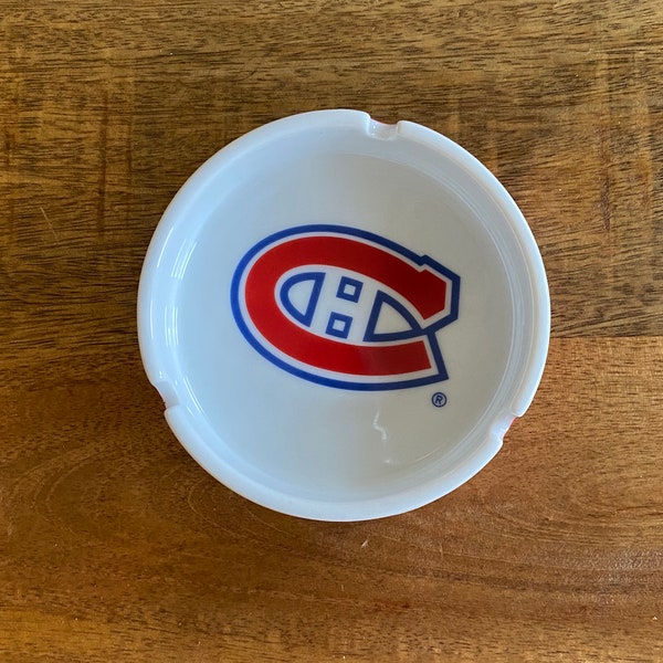 Official NHL, Montreal Canadiens Hockey LOGO Small Ceramic Collectable 3 Rest ASHTRAY in Excellent Condition