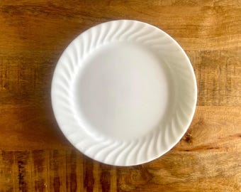 Lot de 4, Corelle, assiettes blanches tourbillonnantes, AMÉLIORATIONS, assiettes de 25 cm (10,25 po.)