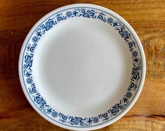Lot of 4, Corelle DINNER Plates Old Town Blue/Blue Onion