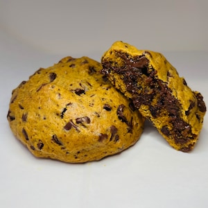 Pumpkin chocolate chip cookie (QTY 12)