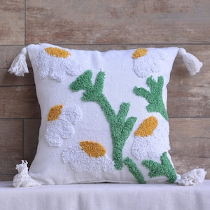 White Daisy Flower Punch Needle Hand Tufted Pillow with Tassels, Decorative Pillows, Embroidered Cushion Cover - Boho Style - 16x16 inches