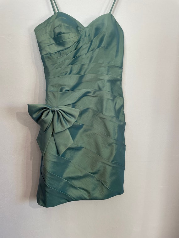 Tolles schillerndes Minikleid Kleid mit großer Sc… - image 3