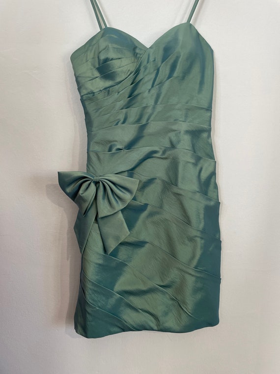 Tolles schillerndes Minikleid Kleid mit großer Sc… - image 4
