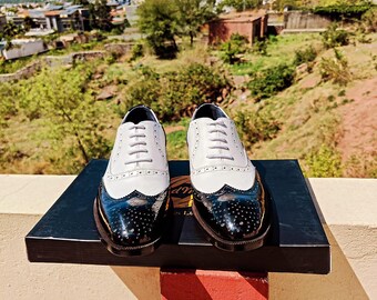 Sz. 9.5 Stacy Adams Navy & White Spectator Shoes - Etsy display picture 3