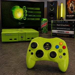 Microsoft Original Xbox Mountain Dew Edition Controller