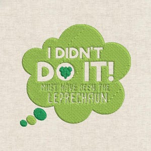 Puede incluir: Un letrero de madera rústica con el texto "Welcome to our home" en letras blancas. El letrero presenta un acabado envejecido y un diseño simple y acogedor, perfecto para la decoración de la entrada.