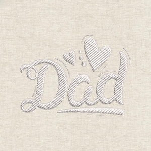 Op de afbeelding: Geborduurd ontwerp met het woord "Dad" in een scriptlettertype, versierd met twee harten en drie kleine stippen. Het lichtgrijze borduurwerk is geplaatst op een beige stoffen achtergrond. Ideaal voor Vaderdagcadeaus.