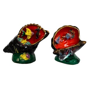 Pair of Mid-Century French Ceramic Shell Lamps from Vallauris, Hand-Glazed Marine Motifs, circa 1950