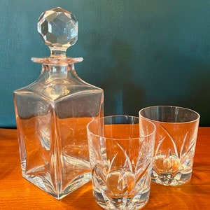 French SAINT LOUIS Art Deco Crystal  WHISKY Carafe/ Decanter and Two Cristal De Sèvres Tumbler Glasses