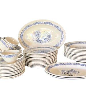 English 19th Century IRONSTONE DINNER SET of 58 pieces for 10, circa 1880