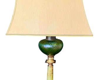 LAMPADA DA TAVOLO in Onice e Bronzo, epoca XIX secolo, 1850 circa