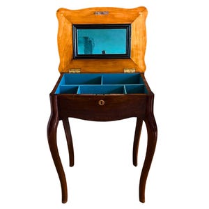 19th Century, Louis XV Style, Tulipwood Travailleuse Side Table, circa 1880