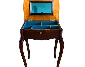 19th Century, Louis XV Style, Tulipwood Travailleuse Side Table, circa 1880