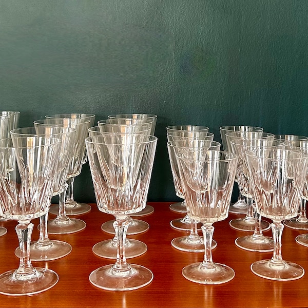 Vintage FRENCH Hand Cut CRYSTAL Glass Set from Cristal D'Arques VERSAILLES Pattern, 32 Pieces For 8