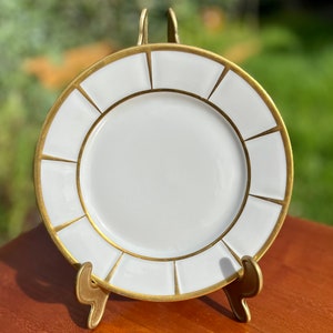 A very rare white and gold plate from the prestigious house of Raynaud Limoges France (end of the 19th and beginning of the 20th) 3 in stock