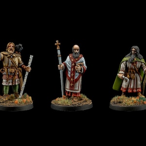 Set of 3 Priests. 28 mm Miniatures