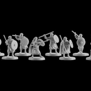 Set of 8 Irish warriors with javelins. 28 mm Miniatures Set 4