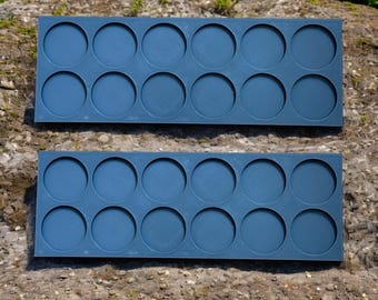 Bandejas de movimiento de infantería Juego de 2. Bandejas de movimiento (6x2) para peanas redondas de 25 mm.