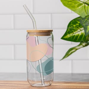 Aesthetic Sipper Glass with Optional Bamboo Lid & Straw, Clear Iced Coffee Cup, BPA-Free, Eco-Friendly Glassware, Cute Gift for Drink Lovers