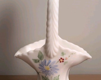 Cesta de vidrio opalino vintage Westmoreland con flores de cinta pintadas a mano 7 PRETTY