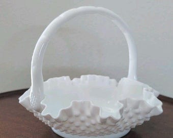 Cesta vintage de vidrio opalino Fenton blanca de 16,5 cm (6,5 pulgadas) con base de relieve.