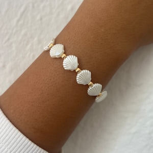 Muschel Armband weiß, 14k Goldperlen, Summer Bracelet